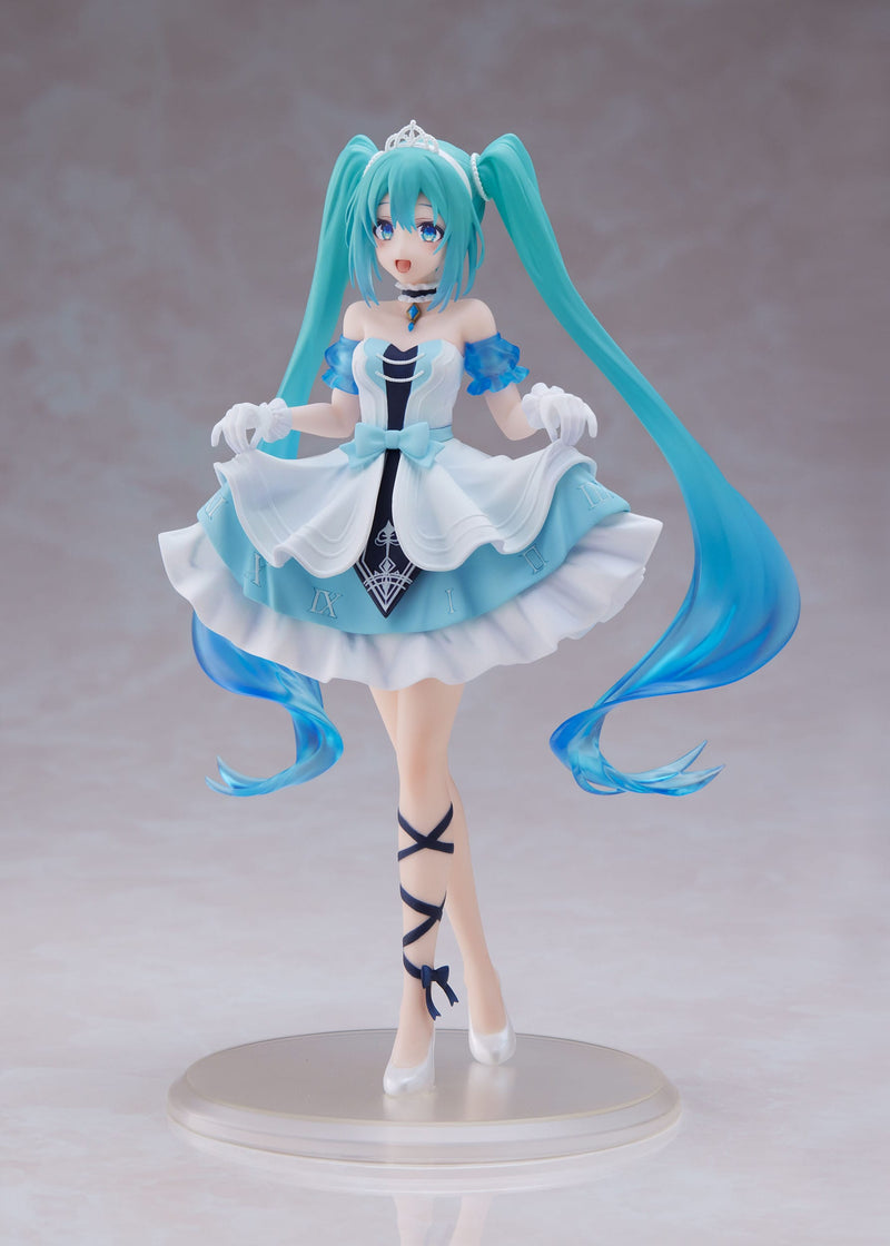 Vocaloid Hatsune Miku Cinderella Wonderland Vocaloid Figure, close-up detail