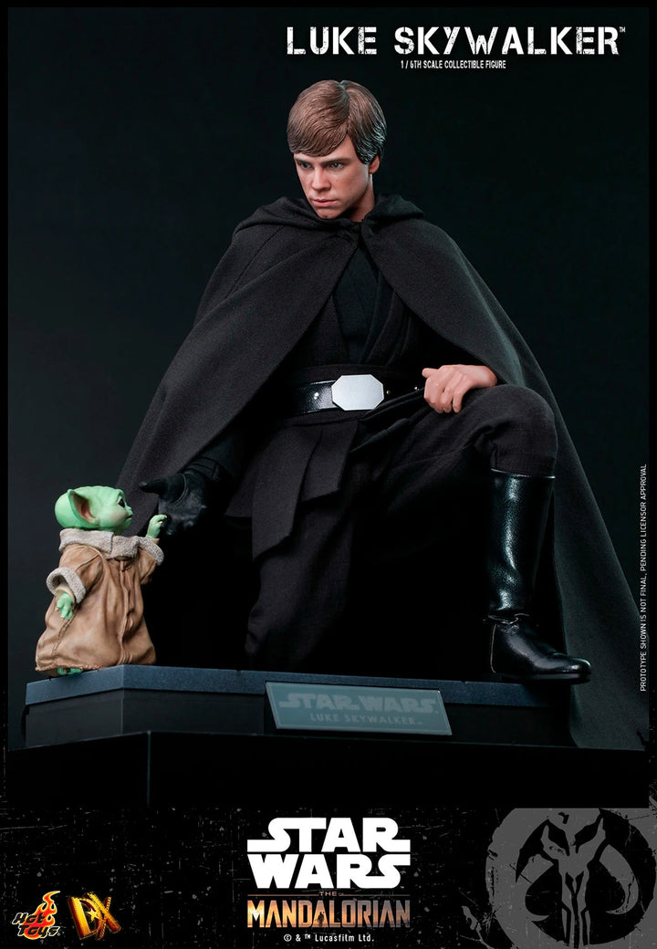 Hot Toys Luke Skywalker Jedi Knight 1/6th Scale Figure