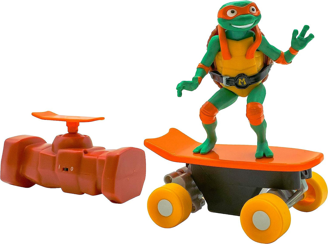 Teenage Mutant Ninja Turtles Mutant Mayhem Half Pipe RC Michelangelo Figure