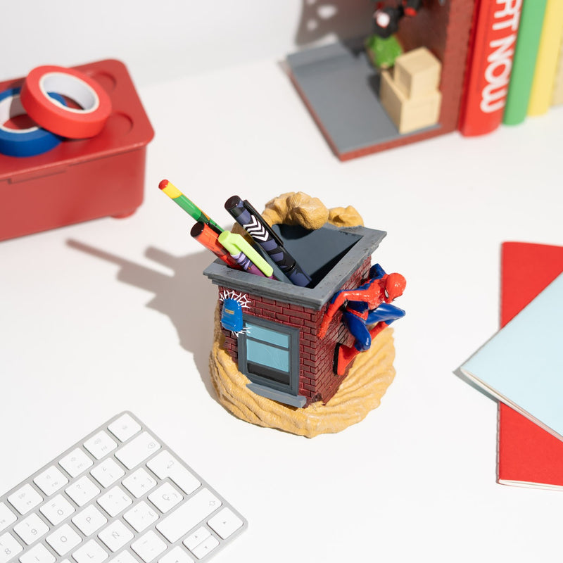 Marvel Spider-Man Pen Holder and Stationery Set side angle
