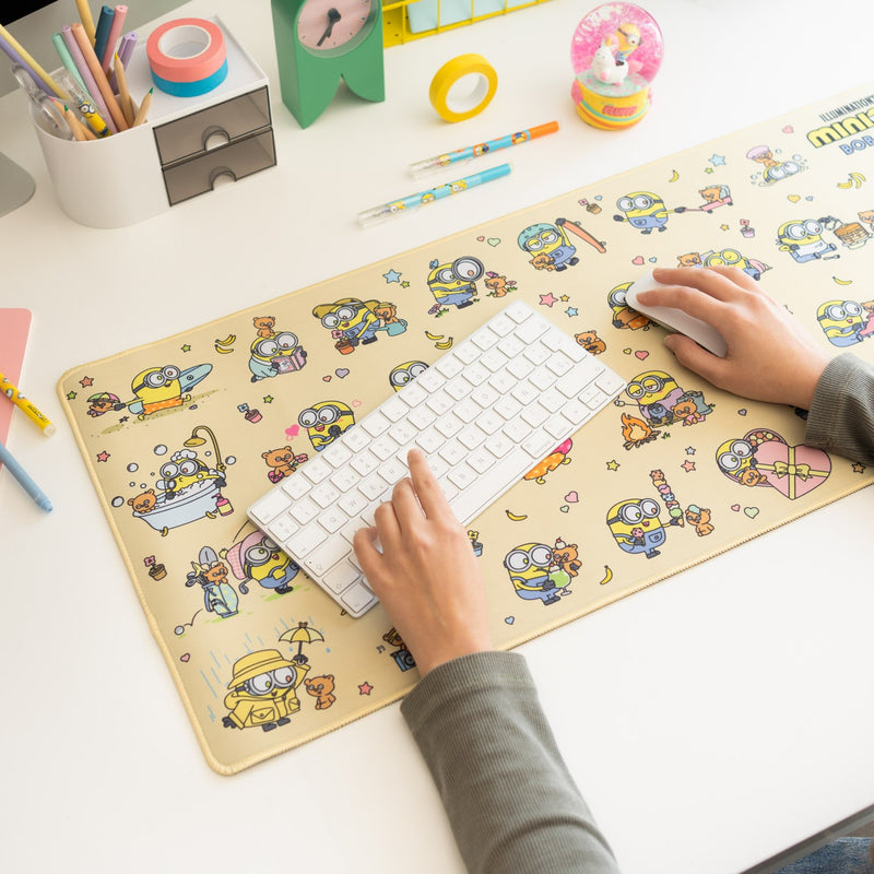 Minions Bob and Tim XL Mouse Mat 80 x 35 cm side angle