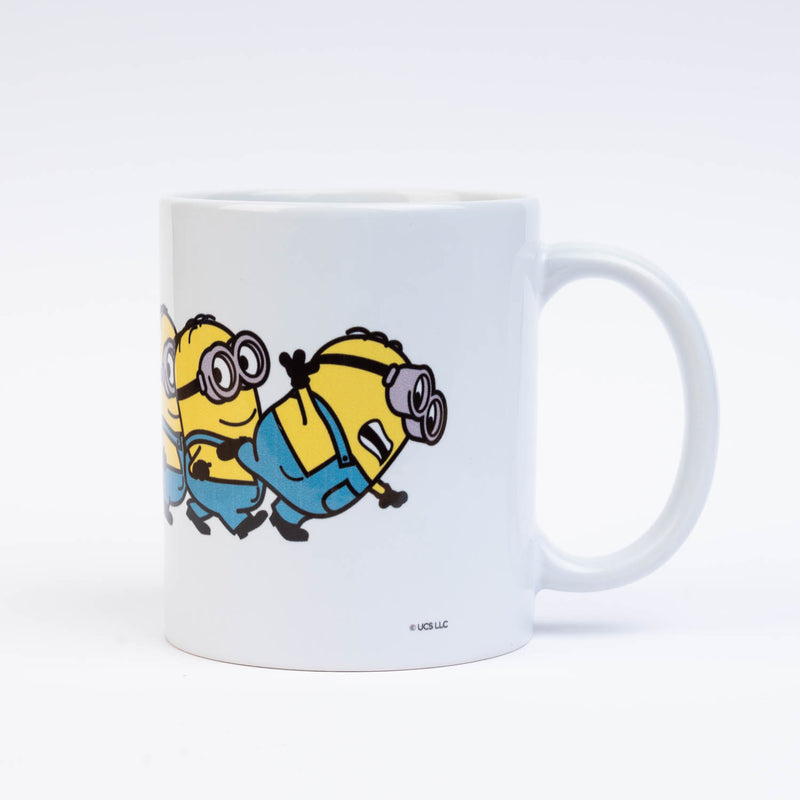 Minions Dave Ceramic Mug 350 ml Microwave Safe close up detail