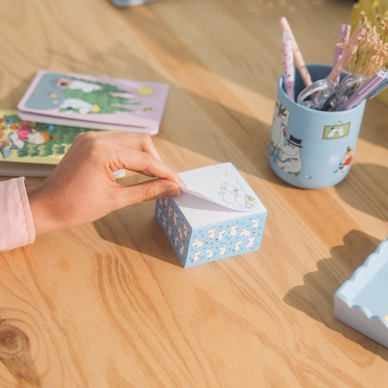 Moomin Memo Block with 400 Sheets close up detail
