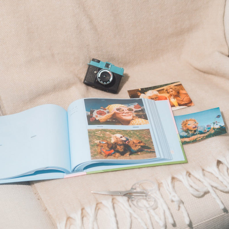 Moomin Photo Album 200 Pockets 10x15cm design detail