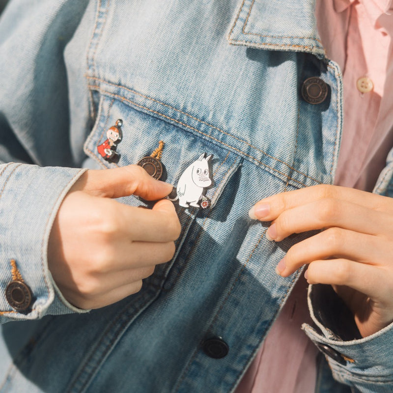 Moomin Set of 4 Pins packaging view