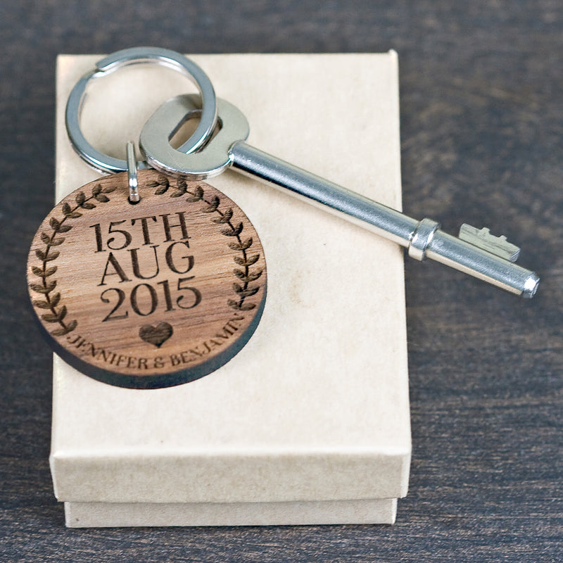 Personalised Custom Special Date Keyring - Circular Wreath and Heart Design