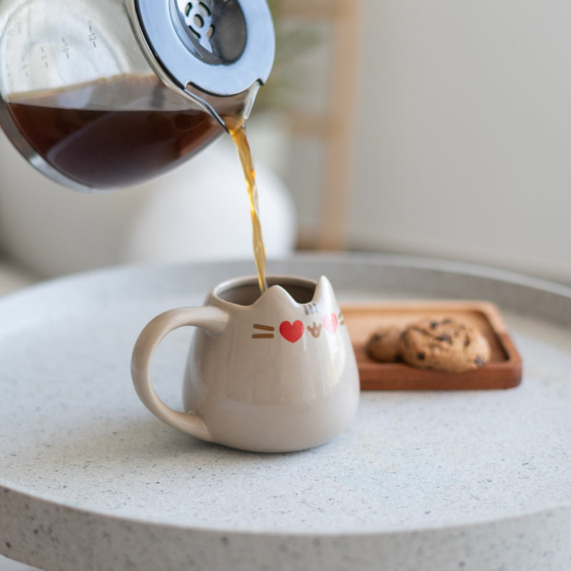 Pusheen 3D Mug close up detail
