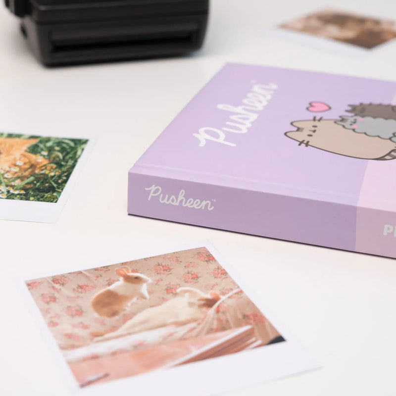Pusheen Photo Album with 22 Self-Adhesive Pages design detail