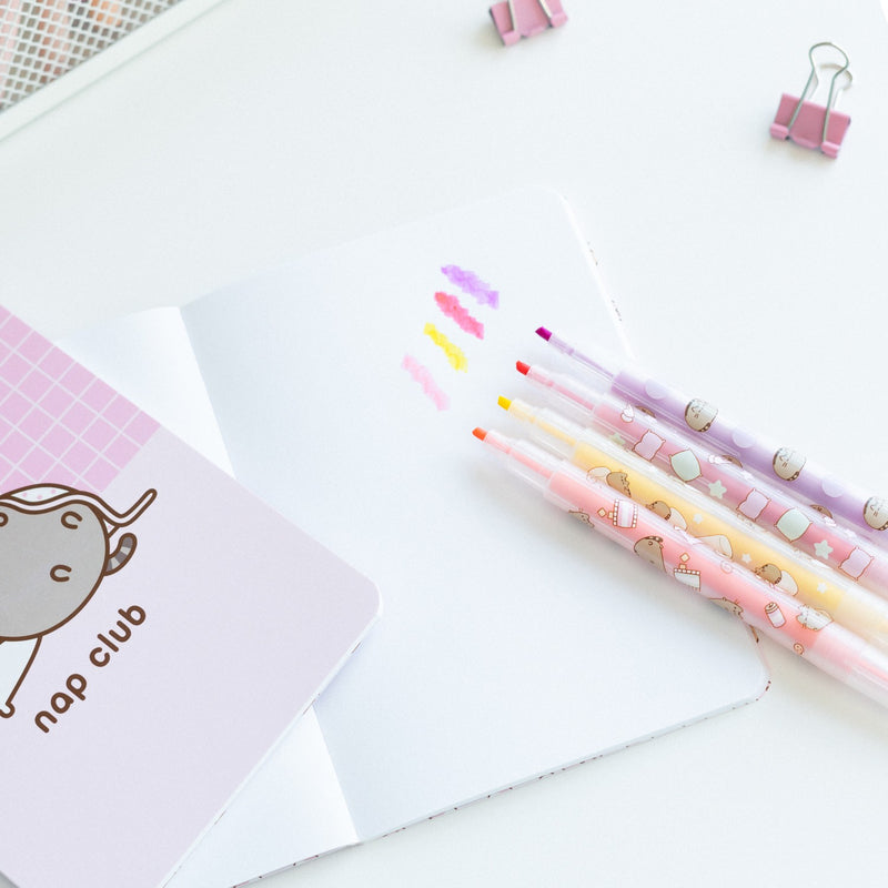 Pusheen Moments Stationery Set close up detail