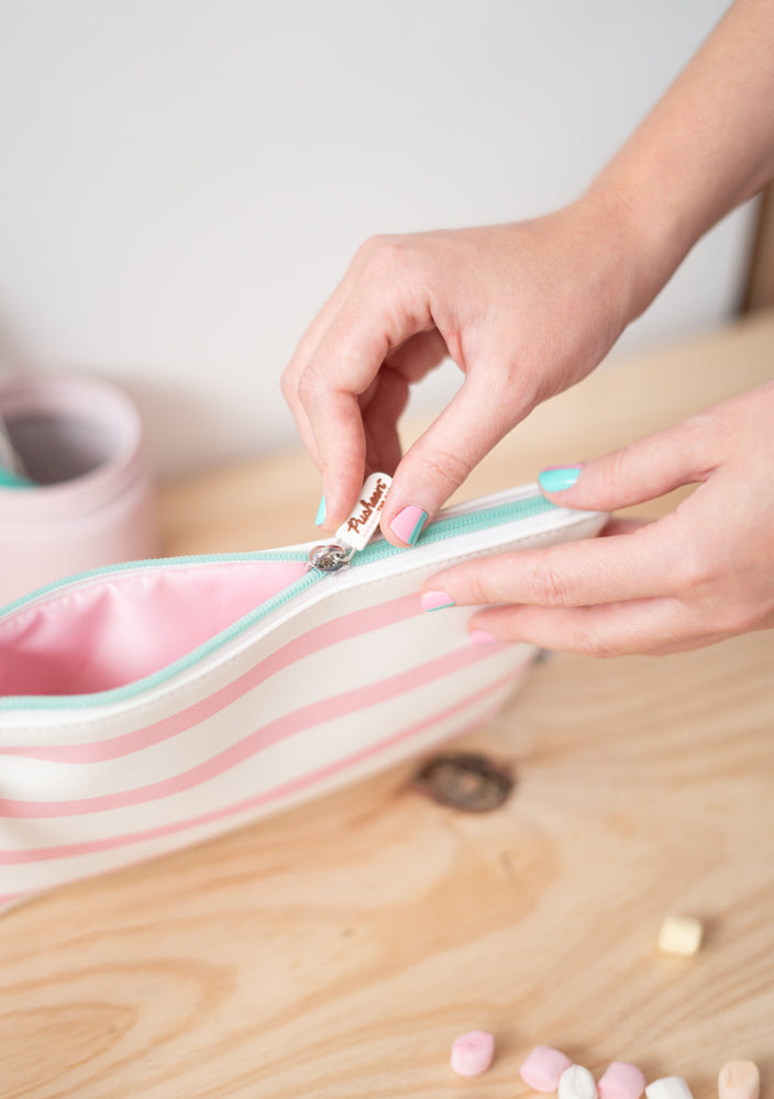 Pusheen Rose Collection Handbag packaging view