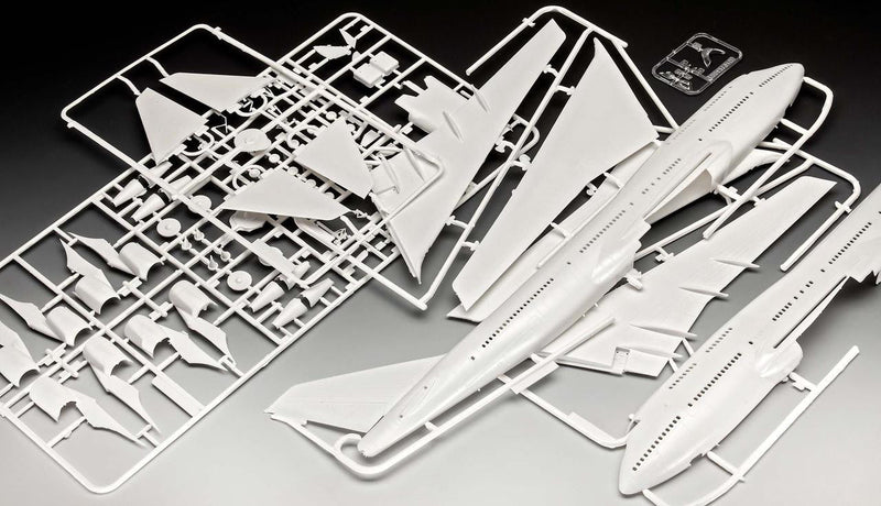 REVELL 03780 Boeing 747 400 Iron Maiden Ed Force One 1:144 Scale Model Plane - Image 4