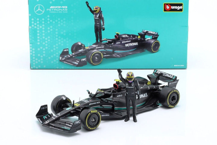 Formula 1 Mercedes-AMG Petronas W14 George Russell Official Diecast Model with Driver Figure