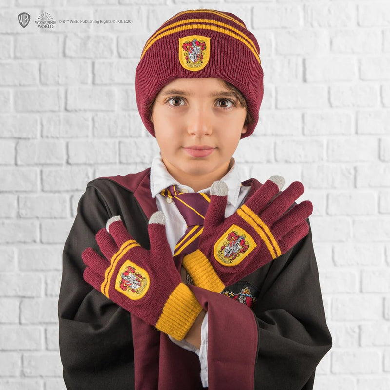 Harry Potter Kids Gryffindor Gloves and Beanie Set (image 8 of 12)