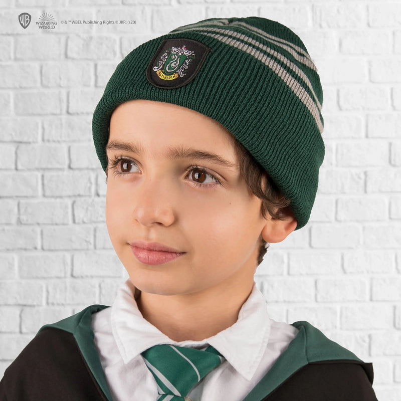 Harry Potter Kids Slytherin Gloves and Beanie Set (image 9 of 12)