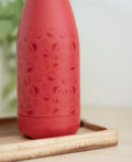 Sesame Street Hot & Cold 260ml Metal Bottle close up detail