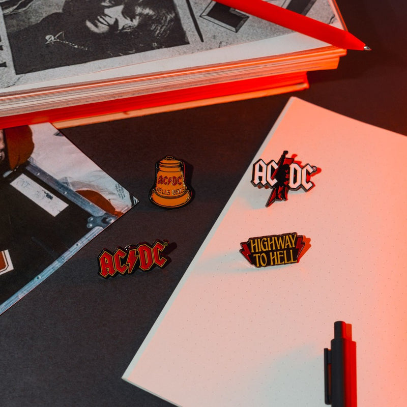 AC/DC Set of 4 Pins