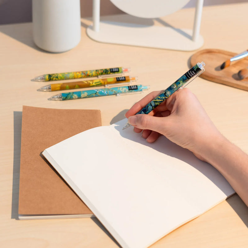 Set of 4 Van Gogh Museum Pens side angle