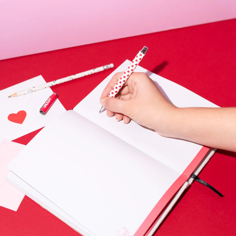 Snoopy Love Season Pen and Pencil Case Set design detail