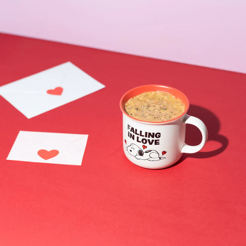 Snoopy Love Season Premium Mug design detail
