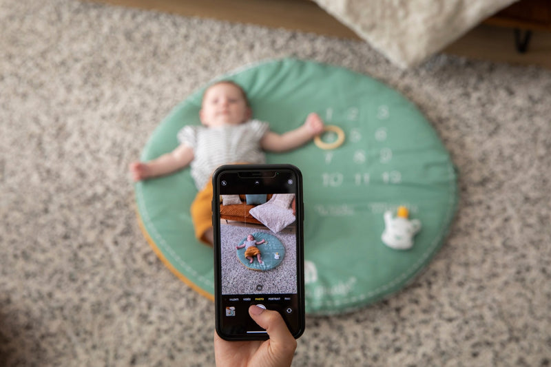 Sophie la girafe® – Reverso Playmat, showing reverse