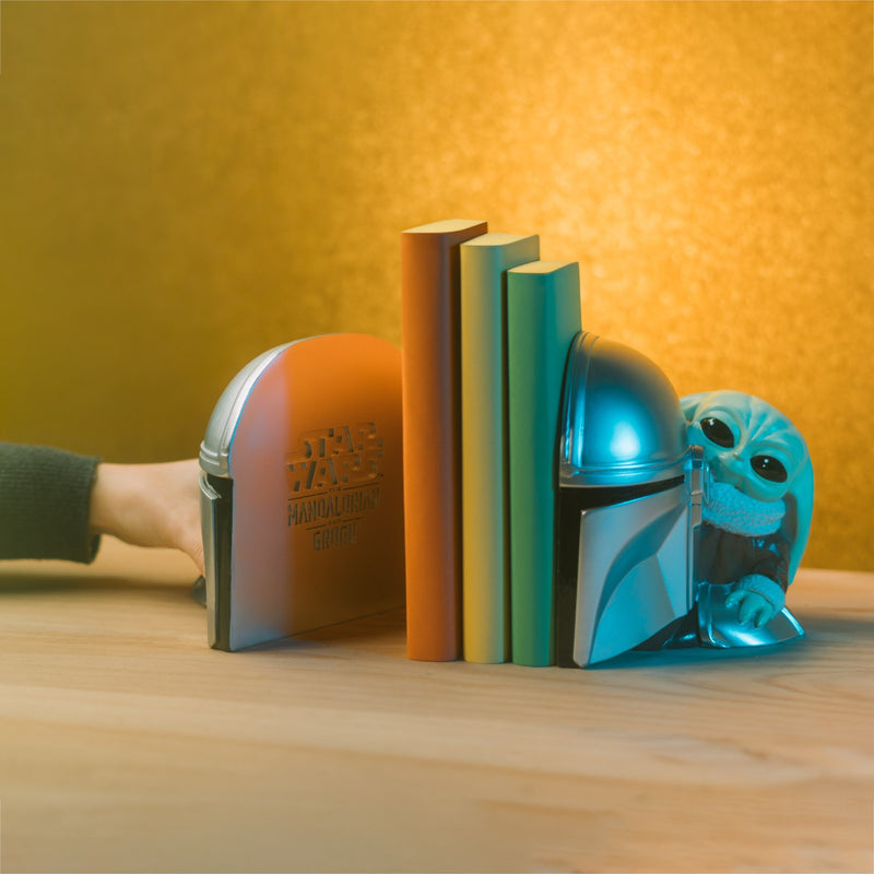 Star Wars Resin Bookends Hand-Painted Set of 2 close up detail