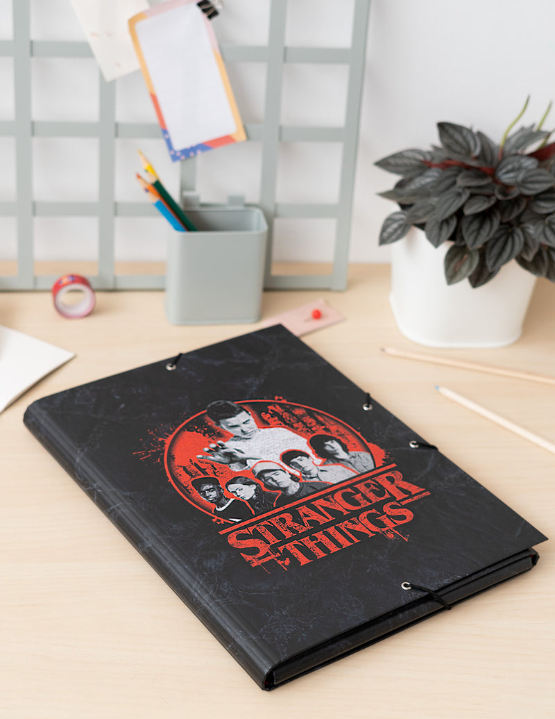 Stranger Things File Folder With 3 Flexible Flaps design detail
