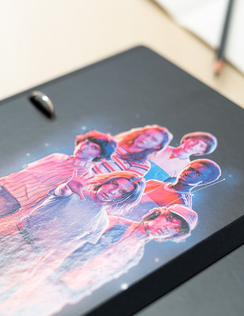 Stranger Things Premium 2-Ring Folder packaging view