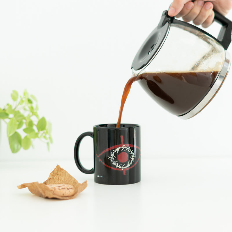 The Lord of the Rings Mug design detail