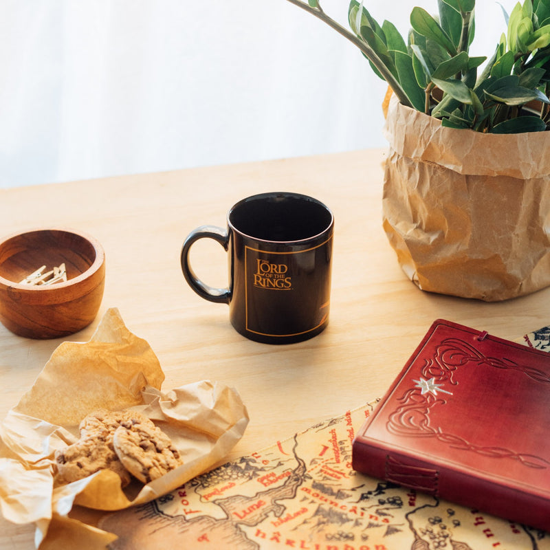 The Lord of the Rings Thermo-Colour Heat Change Mug 350ml close up detail