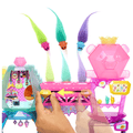 Trolls Small Doll Anchor Playset - Image 3