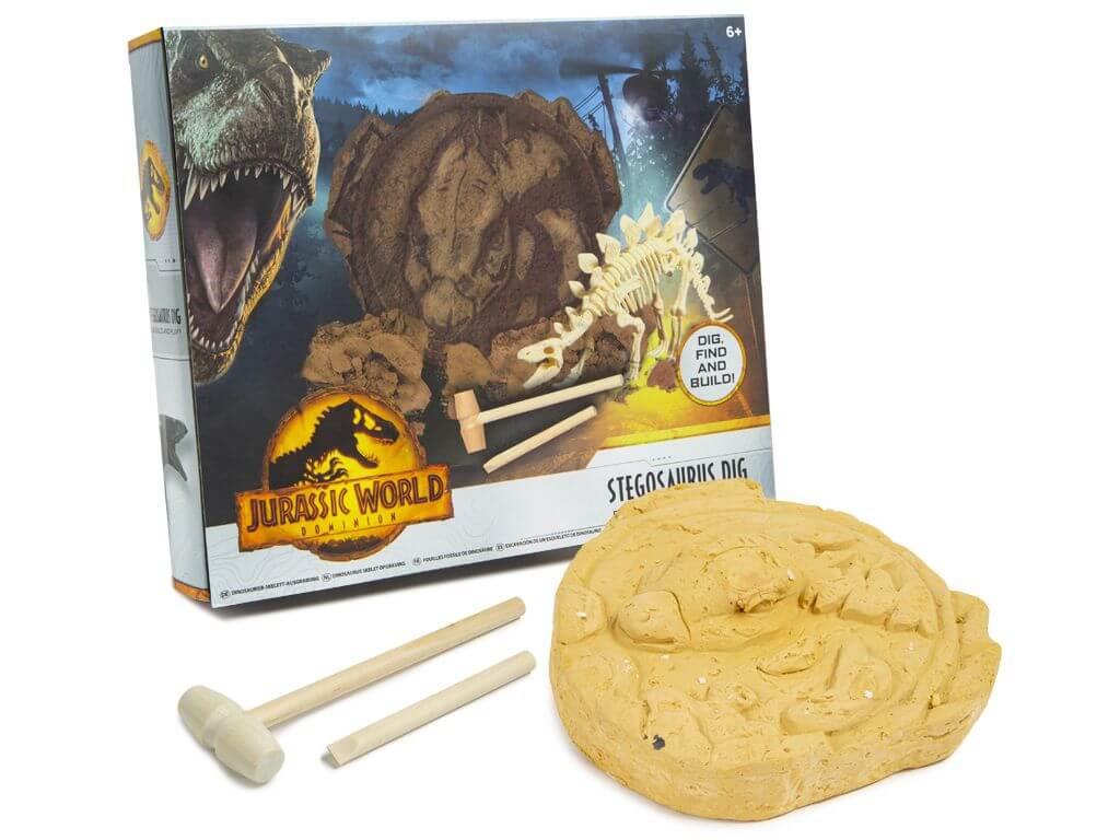 Jurassic World Dominion Stegosaurus Dig Kit