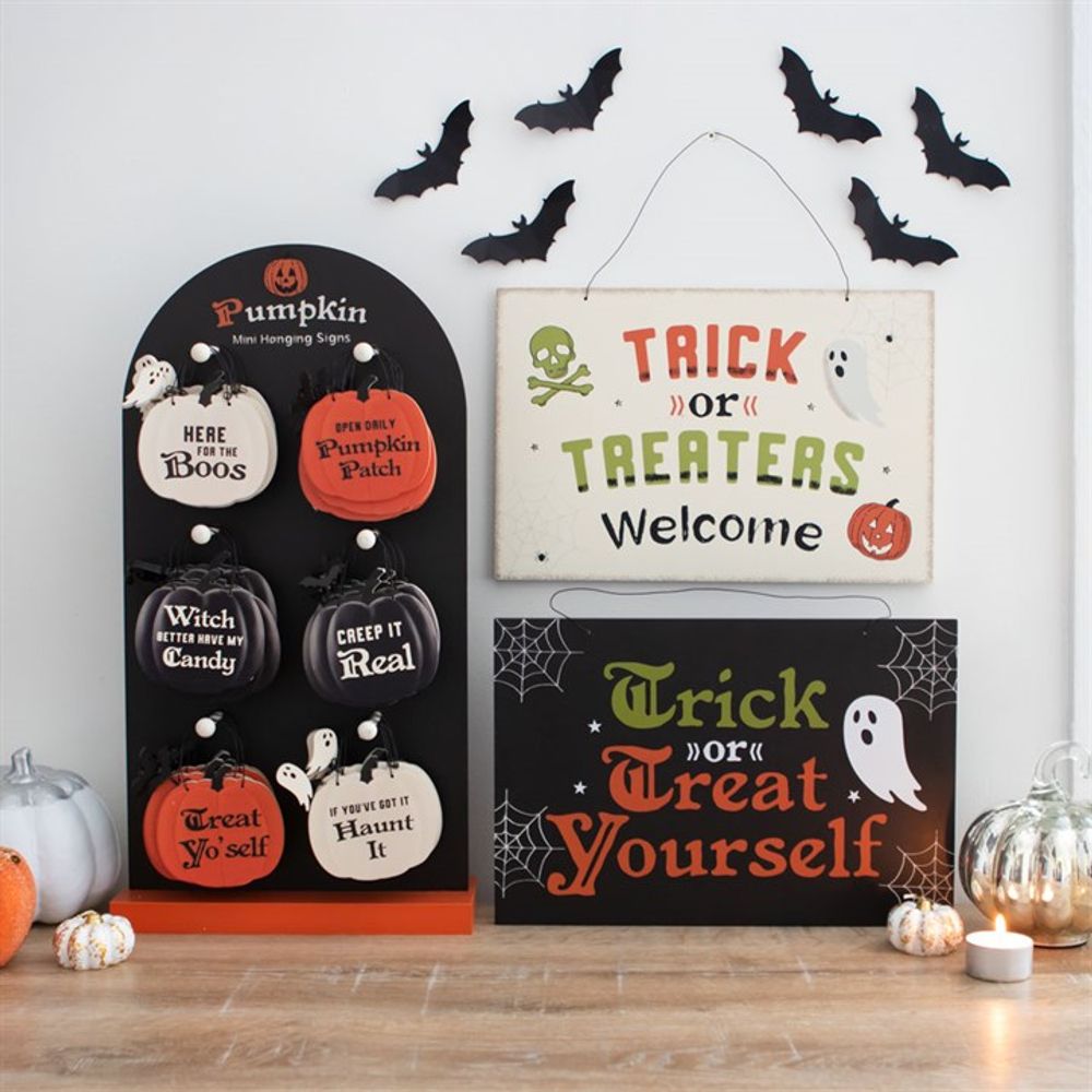 Trick or Treaters Welcome Hanging Sign