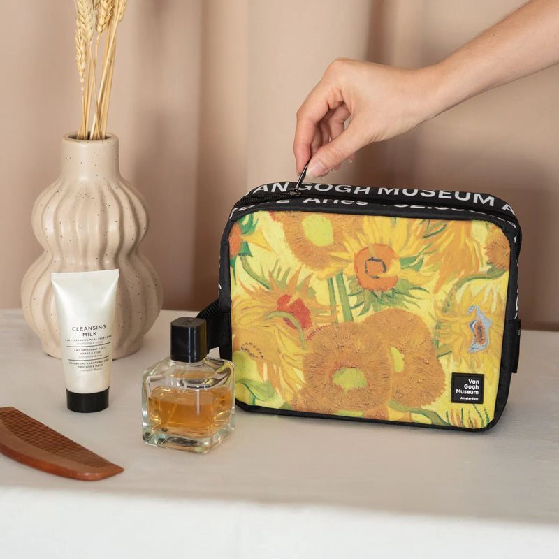 Van Gogh Museum Polyester Toiletry Bag 22 x 18 x 9.5 cm close up detail