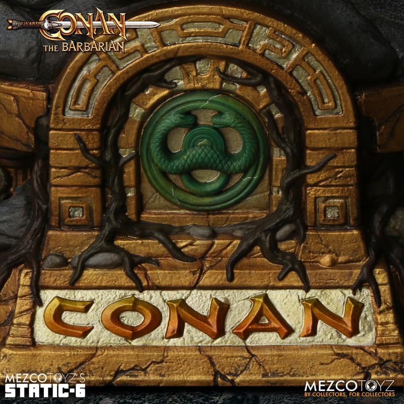 Mezco Conan the Barbarian Static-6 Conan and Valeria 1/6 Scale Statue