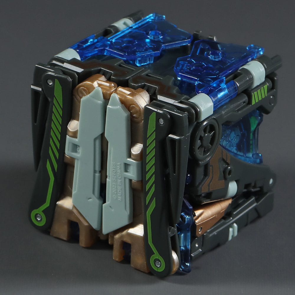 Beastbox BB-64 Radioheadar (Bat) 1/6 Scale Cube Transforming Action Figure