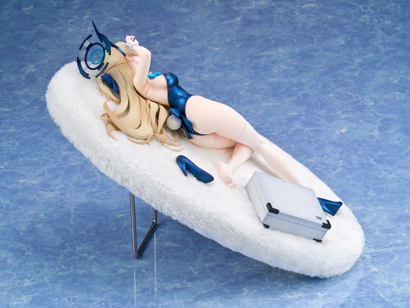 Blue Archive Toki Bunny Girl Memorial PVC Statue 1/7 30 cm
