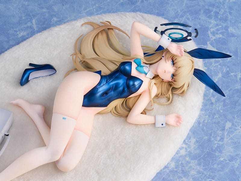 Blue Archive Toki Bunny Girl Memorial PVC Statue 1/7 30 cm