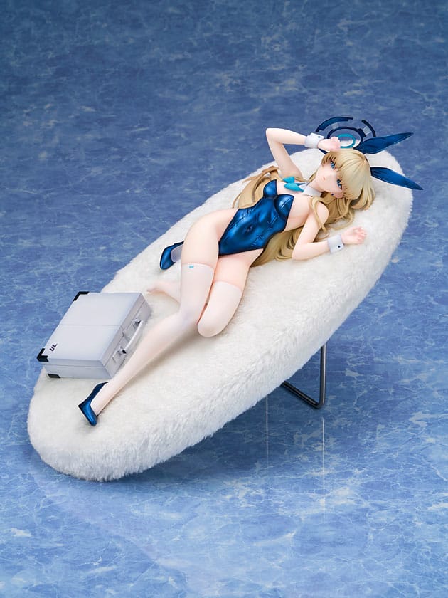 Blue Archive Toki Bunny Girl Memorial PVC Statue 1/7 30 cm