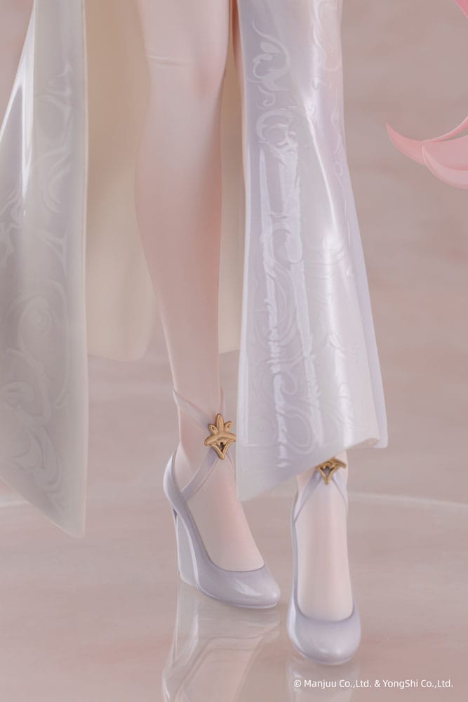 Azur Lane Theseus New Years White Plumage Ver PVC Statue 1/6 27 cm