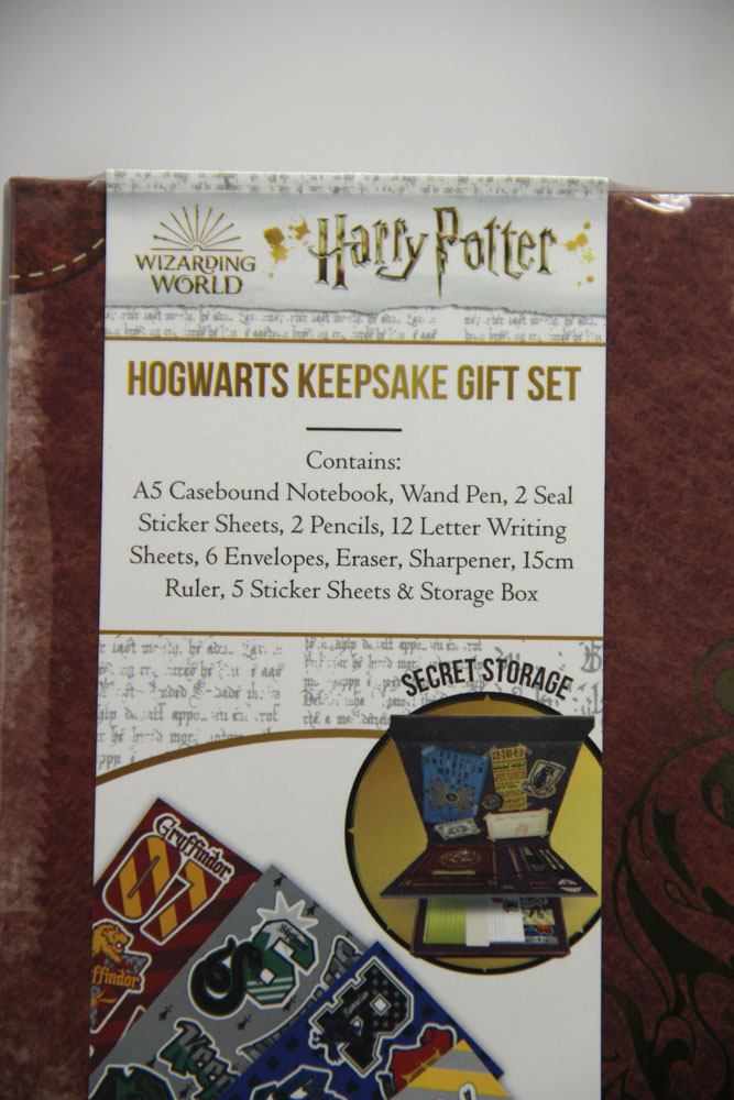 Harry Potter Hogwarts Keepsake Gift Set