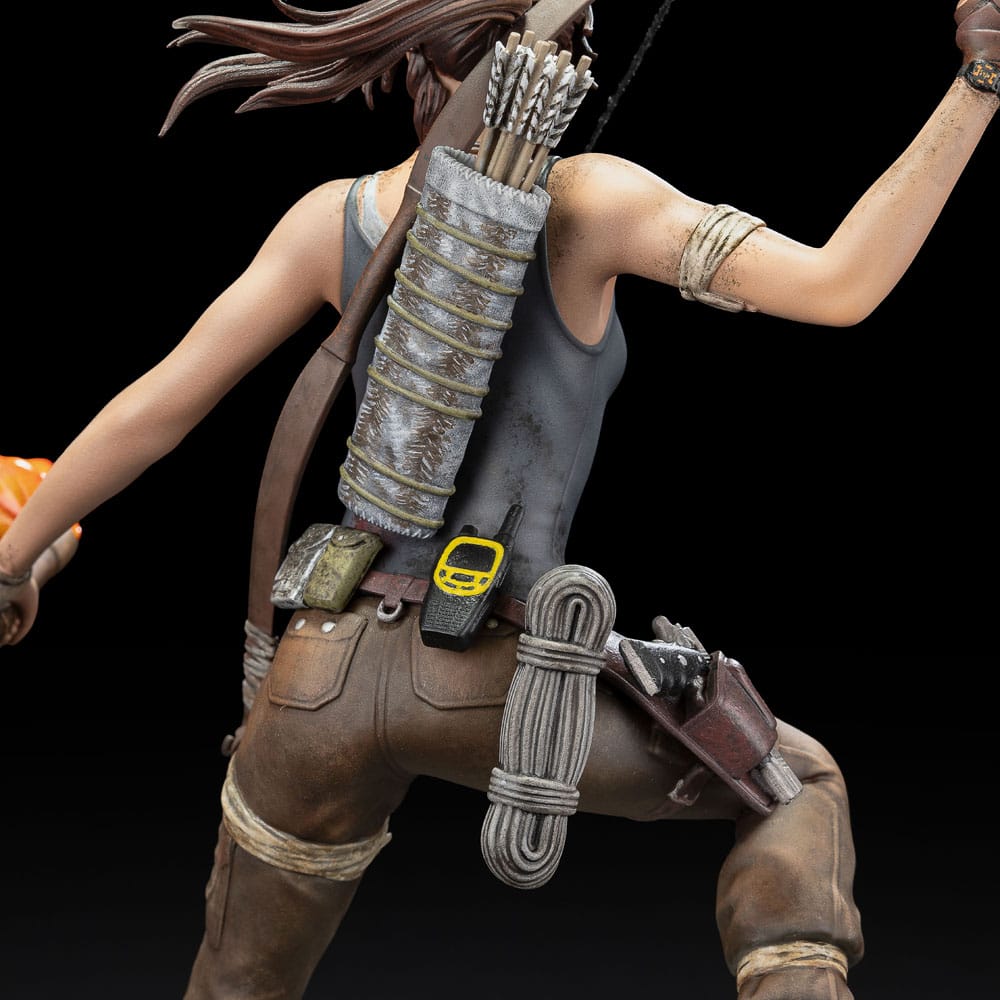 Tomb Raider Lara Croft (Survivor Era) Statue