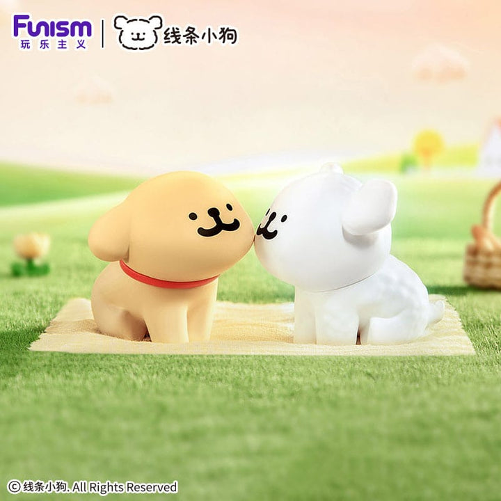 Maltese Happy Snuggling Mini Figures 9 cm Display Set of 8