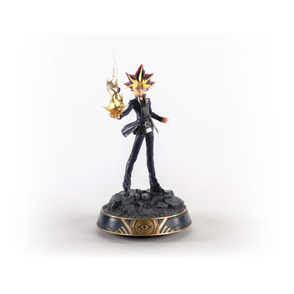Yami Yugi Yu Gi Oh Statue 31 cm