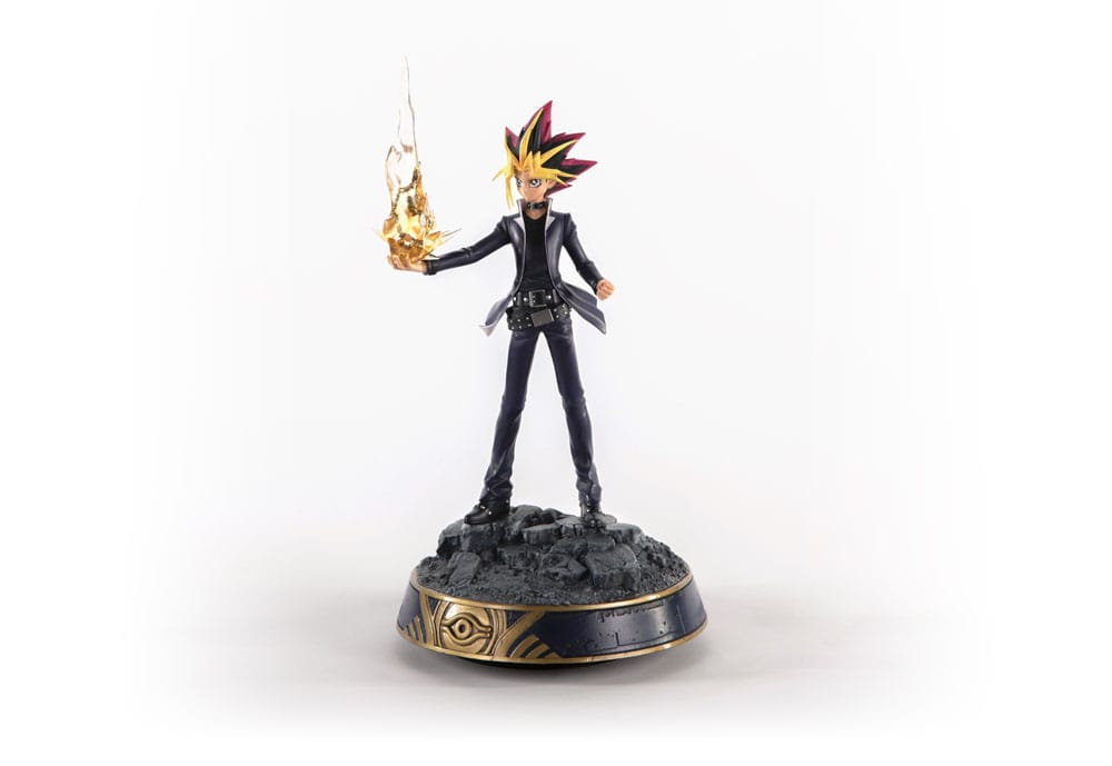 Yami Yugi Yu Gi Oh Statue 31 cm