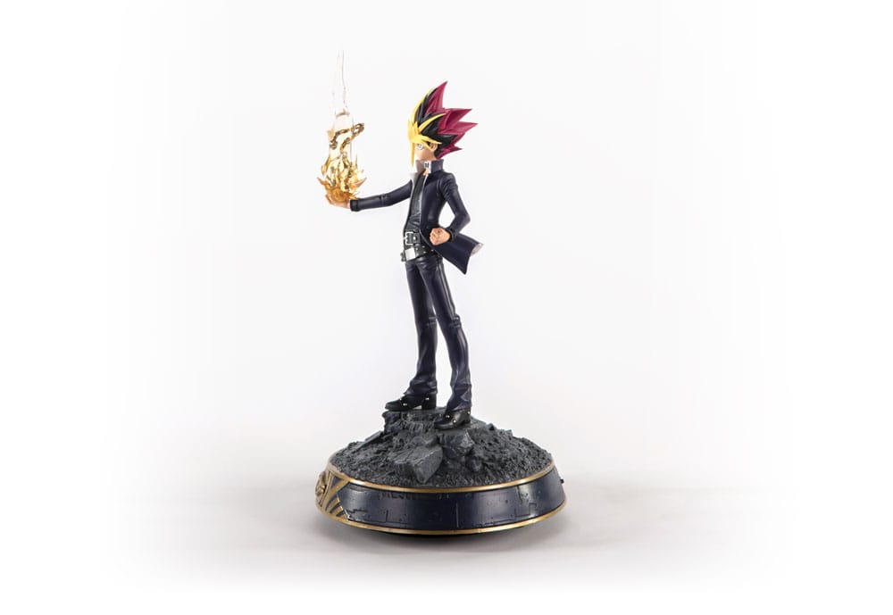 Yami Yugi Yu Gi Oh Statue 31 cm