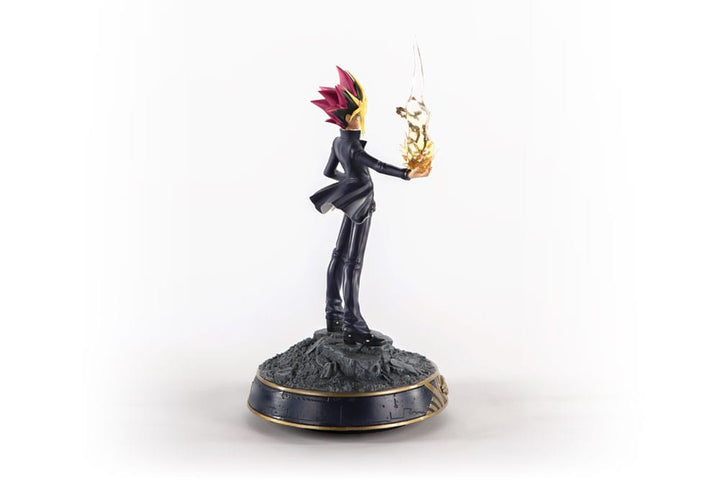 Yami Yugi Yu Gi Oh Statue 31 cm