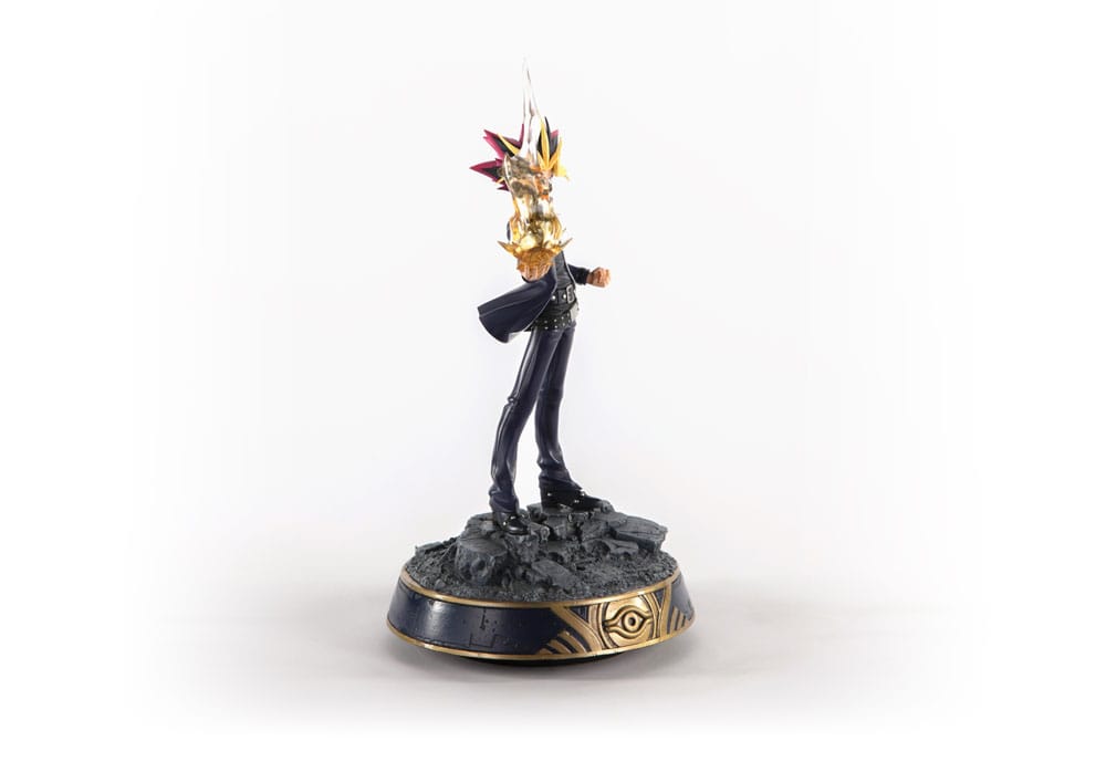 Yami Yugi Yu Gi Oh Statue 31 cm