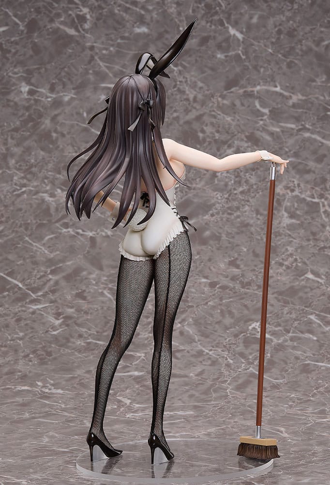 I May Be a Guild Receptionist Alina Clover PVC Statue Bunny Ver. 1/4 44 cm