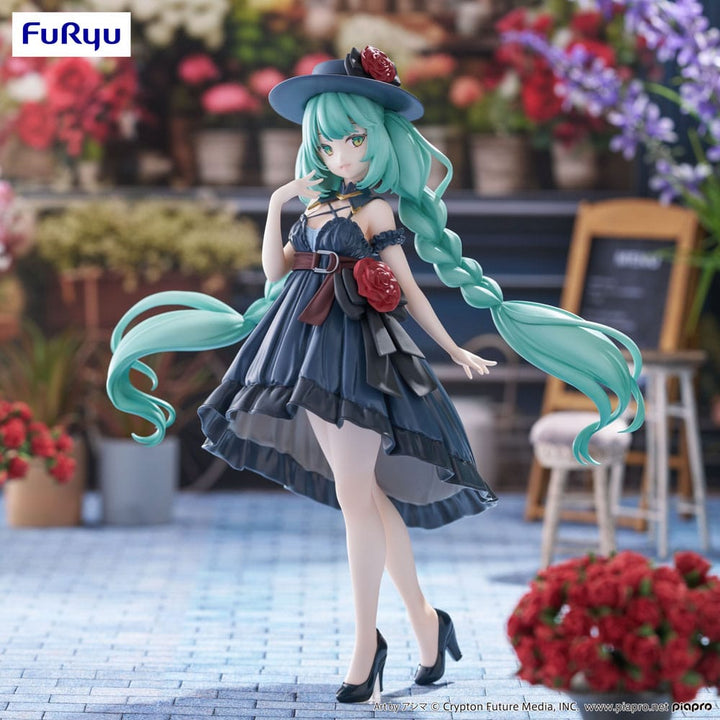 Hatsune Miku Trio Try iT Outing Dress PVC Statue