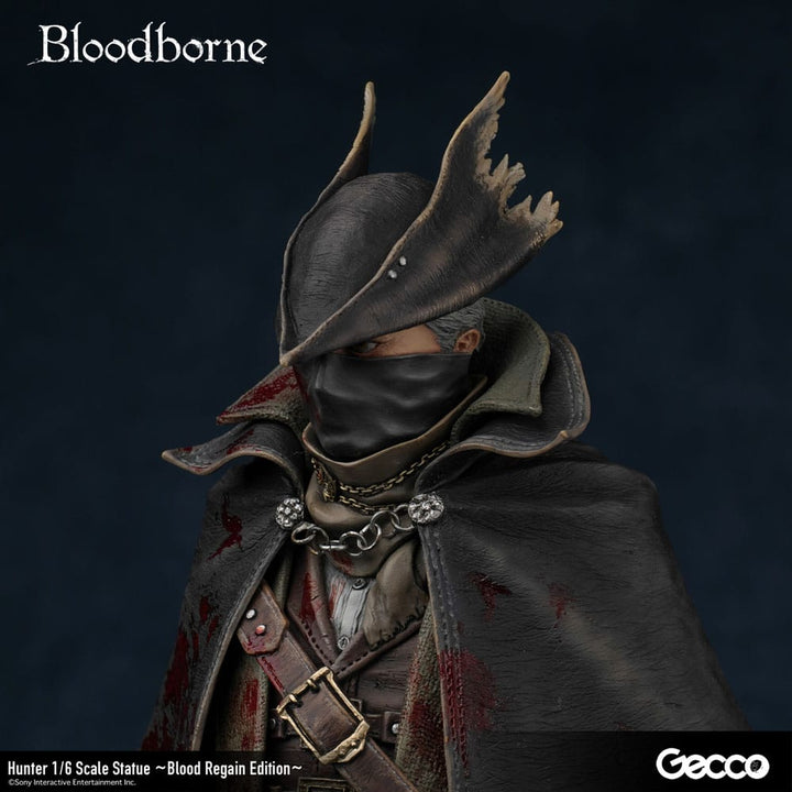 Bloodborne The Old Hunters Hunter PVC Statue 1/6 Scale Blood Regain Edition 32 cm